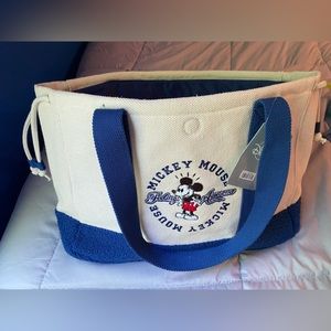 NWT  Disney Large Tote